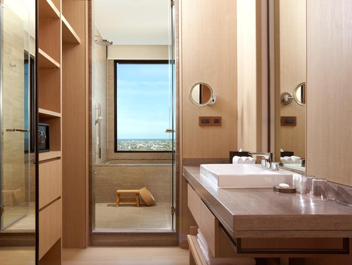 Mu Jiaoxi Hotel Экстерьер фото Bathroom